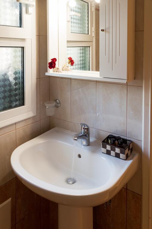 Elizabeth Apartments Frinion ภายนอก รูปภาพ